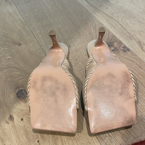 Alias Mae Lew Heel in Natural / Nude Leather - Picture 6 of 9